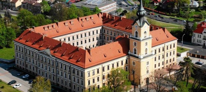 Топ-5 замків Польщі неподалік Львова Топ-5 замків Польщі неподалік Львова