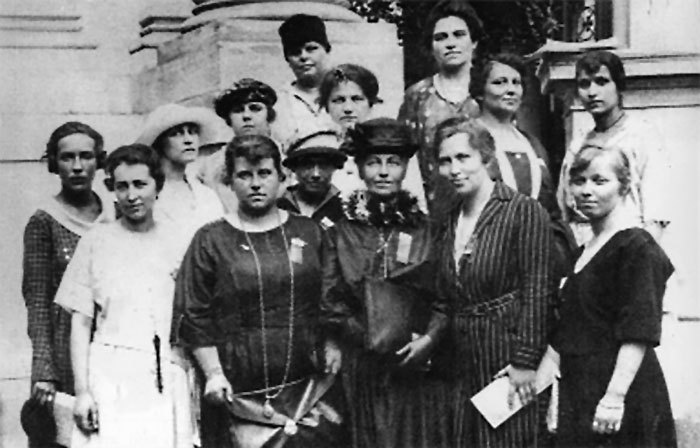 Учасниці українського жіночого конгресу у Відні. 1921 рік