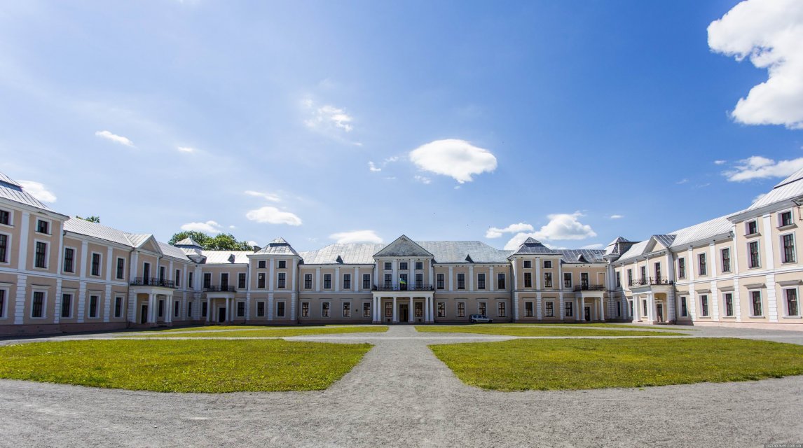 Палац Вишневецьких 