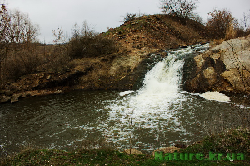 Водоспад біля Новопавлівки