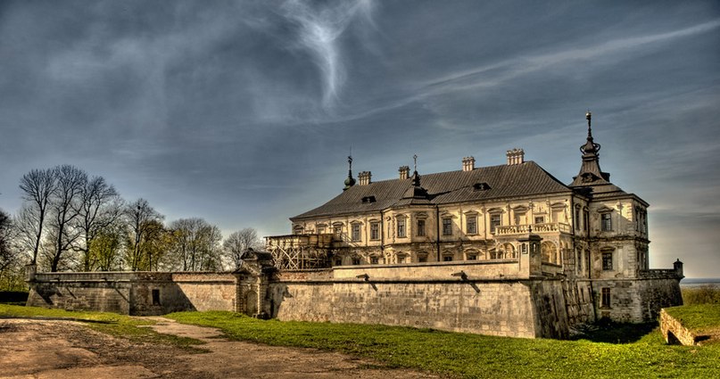 Підгорецький палац на Львівщині – розкішні володіння Білої Пані