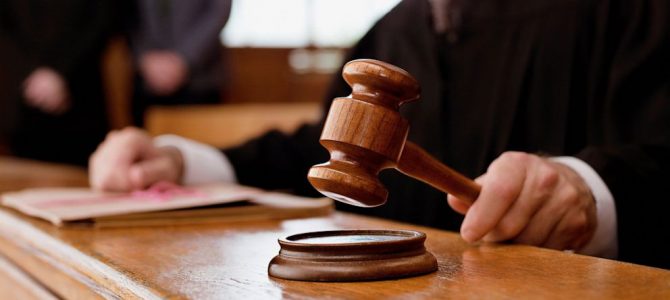 З поліцейським на капоті: стало відомо, яке покарання загрожує нахабній львівській водійці З поліцейським на капоті: стало відомо, яке покарання загрожує нахабній львівській водійці