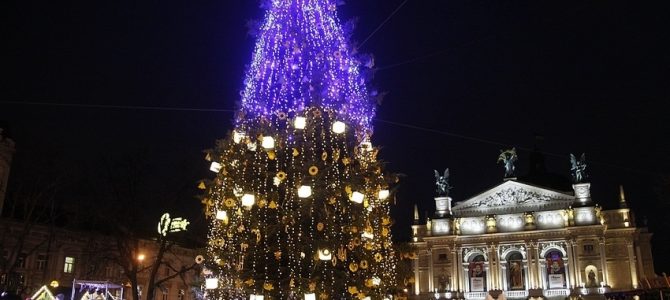 Відома дата демонтажу головної ялинки Львова Відома дата демонтажу головної ялинки Львова