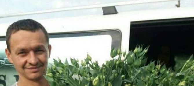 Ветеран АТО на Львівщині вирощує рідкісні «Ірландські троянди» Ветеран АТО на Львівщині вирощує рідкісні «Ірландські троянди»