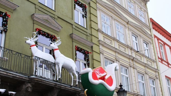Як прикрашають Львів до різдвяних свят. Атмосферні фото