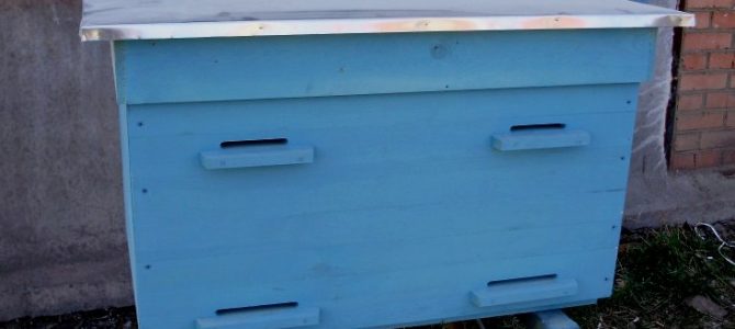 Допоможіть знайти злодія: відомий пасічник із Перемишлян просить допомогти знайти викрадені вулики Допоможіть знайти злодія: відомий пасічник із Перемишлян просить допомогти знайти викрадені вулики