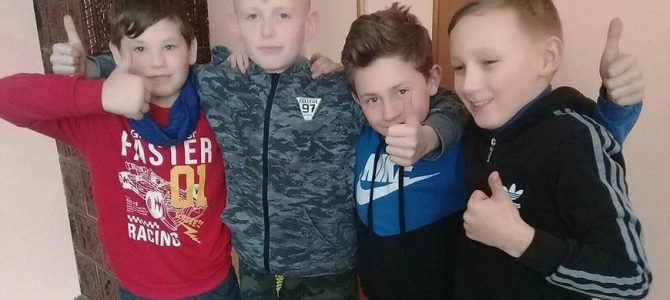 Маленькі герої: на Львівщині четверо хлопчиків врятували довкілля від пожежі Маленькі герої: на Львівщині четверо хлопчиків врятували довкілля від пожежі