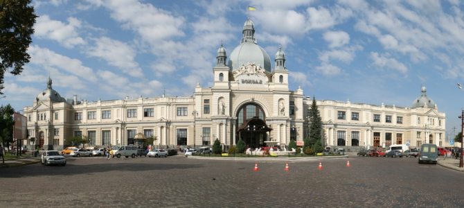 У Львові перекриють доїзд до Головного вокзалу У Львові перекриють доїзд до Головного вокзалу