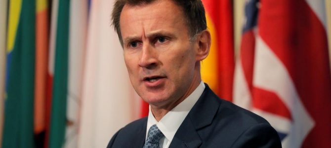 Голова МЗС Британії – Зеленському: Тепер ви будете “слугою народу” Голова МЗС Британії – Зеленському: Тепер ви будете “слугою народу”