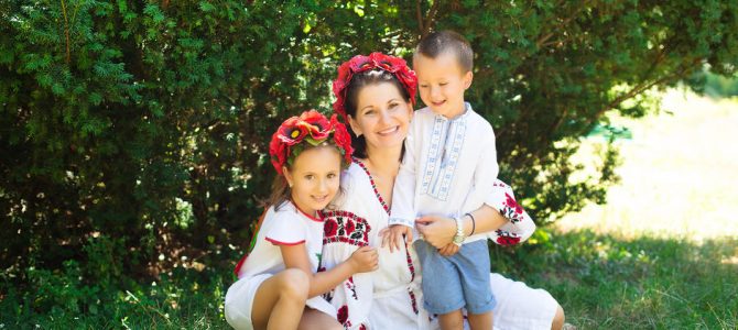 Найкращі українські пісні про маму, від яких мурашки по шкірі Найкращі українські пісні про маму, від яких мурашки по шкірі