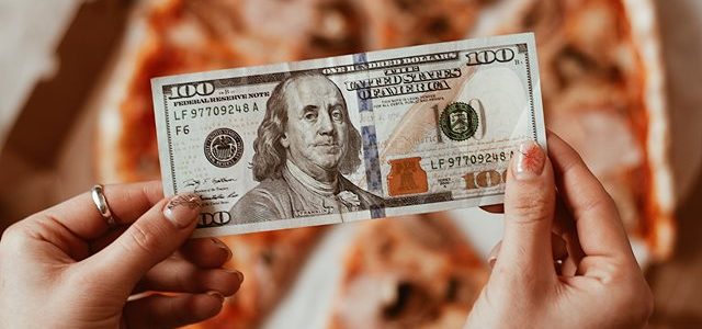 Де заховані 100$ у Львові? Де заховані 100$ у Львові?