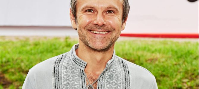 Вакарчук іде на вибори до Ради зі своєю партією Вакарчук іде на вибори до Ради зі своєю партією
