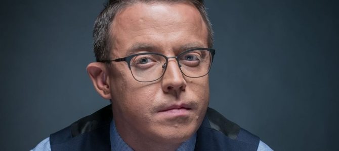 Остап Дроздов: “Вашого Зеленського обирали не для того, щоб він запитував – а щоб він узяв і припинив.” Остап Дроздов: “Вашого Зеленського обирали не для того, щоб він запитував – а щоб він узяв і припинив.”