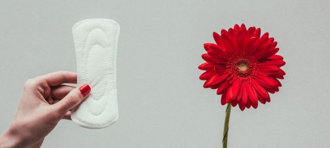 Кожна друга українка не знає, що можна, а чого не можна робити під час жіночих днів. Опитування Кожна друга українка не знає, що можна, а чого не можна робити під час жіночих днів. Опитування