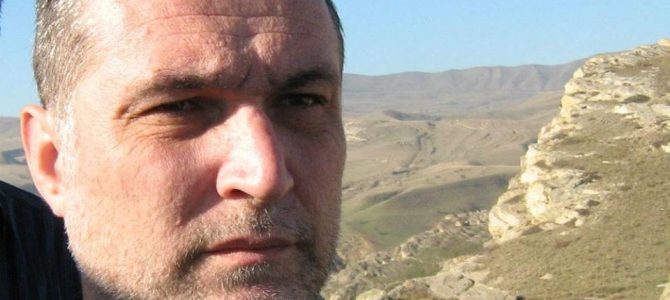 “Нарешті, може до когось дійде, що красти не можна, навіть вдягнувши вишиванку і проповідуючи стовідсотково правильні ідеї”, – журналіст “Нарешті, може до когось дійде, що красти не можна, навіть вдягнувши вишиванку і проповідуючи стовідсотково правильні ідеї”, – журналіст
