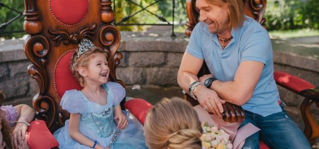 Винник здійснив мрію 5-річної онкохворої дівчинки (фото) Винник здійснив мрію 5-річної онкохворої дівчинки (фото)