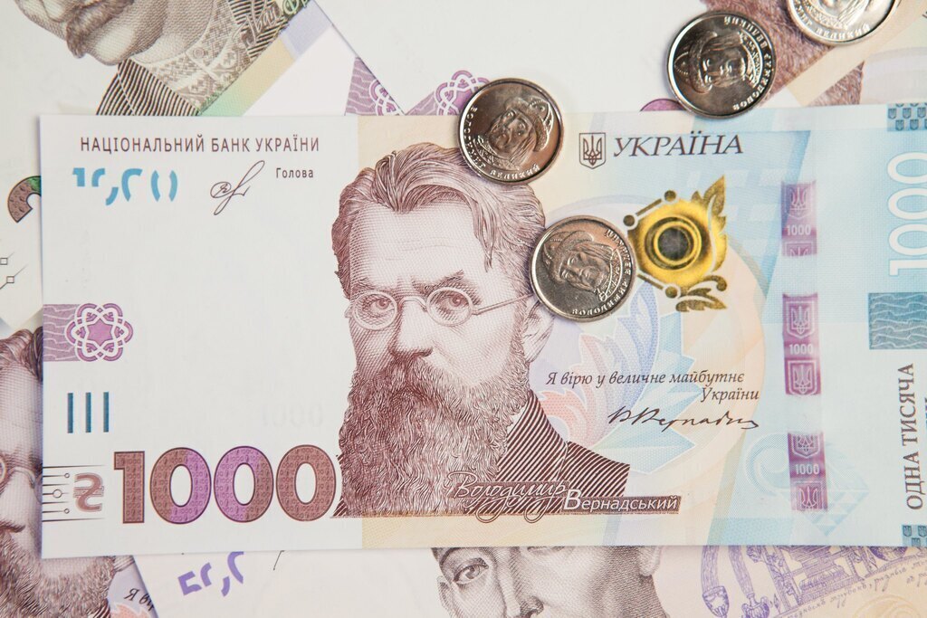 Залишився останній день: в Україні перестануть приймати частину грошей