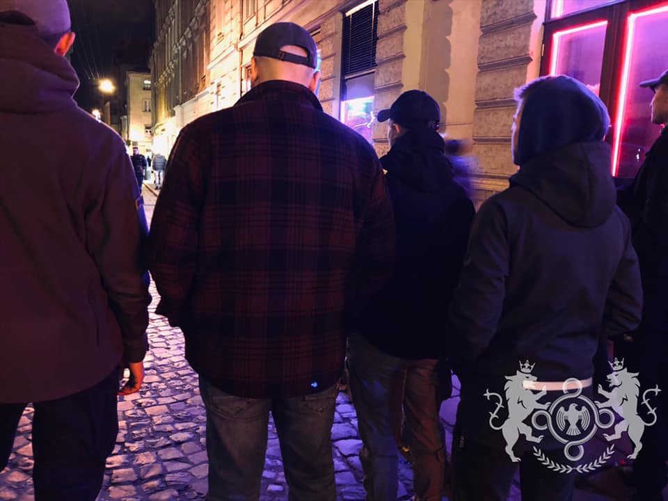 У Львові розбили гітару вуличним музикантам, що співали російські пісні