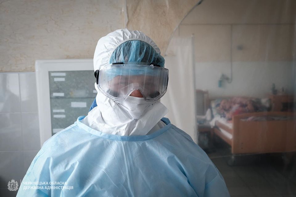 Лікарі, які борються з коронавірусом на Буковині