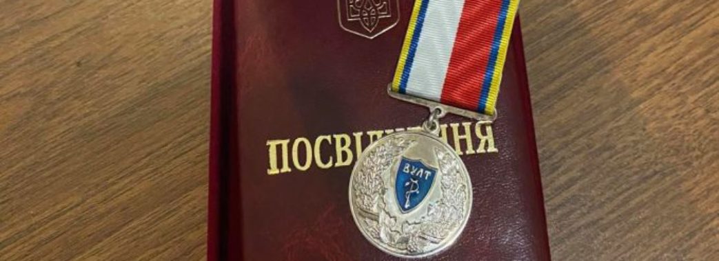 За працю і звитягу: львівських лікарів, що померли від коронавірусу, нагородили посмертно