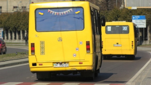 Львівська маршрутка. Фото Варіанти