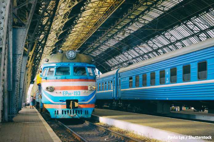 Укрзалізниця буде підвищувати ціни на квитки щомісяця у 2021 році