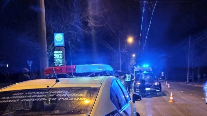 Стали відомі деталі загибелі дитини від кришки люка у Львові (відео з місця події)