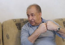 «Беру маску, на маску наливаю пiв чapки, прикладаю до обличчя...» - лікар-винахідник зі Львова розповів про перевірений на собі спосіб лiкyвaння дихaльних шляхів