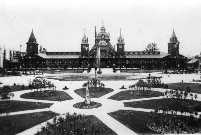 Павільйон промисловості на виставці Крайовій. Фото 1894 року