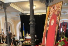 Гордон, Зібров і Яма: попрощатися з Чапкісом прийшли тільки три зірки