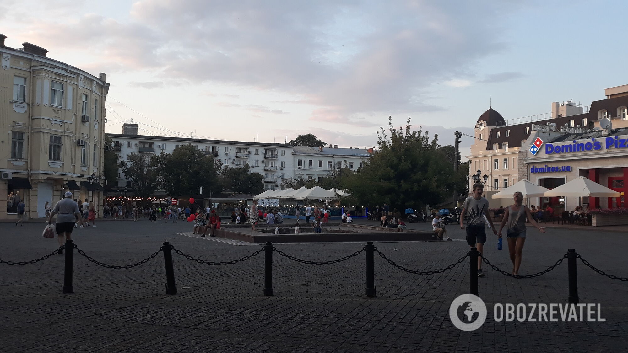 В Одесі маса кафе і ресторанів із найрізноманітнішою кухнею, безліч розваг і визначних пам'яток