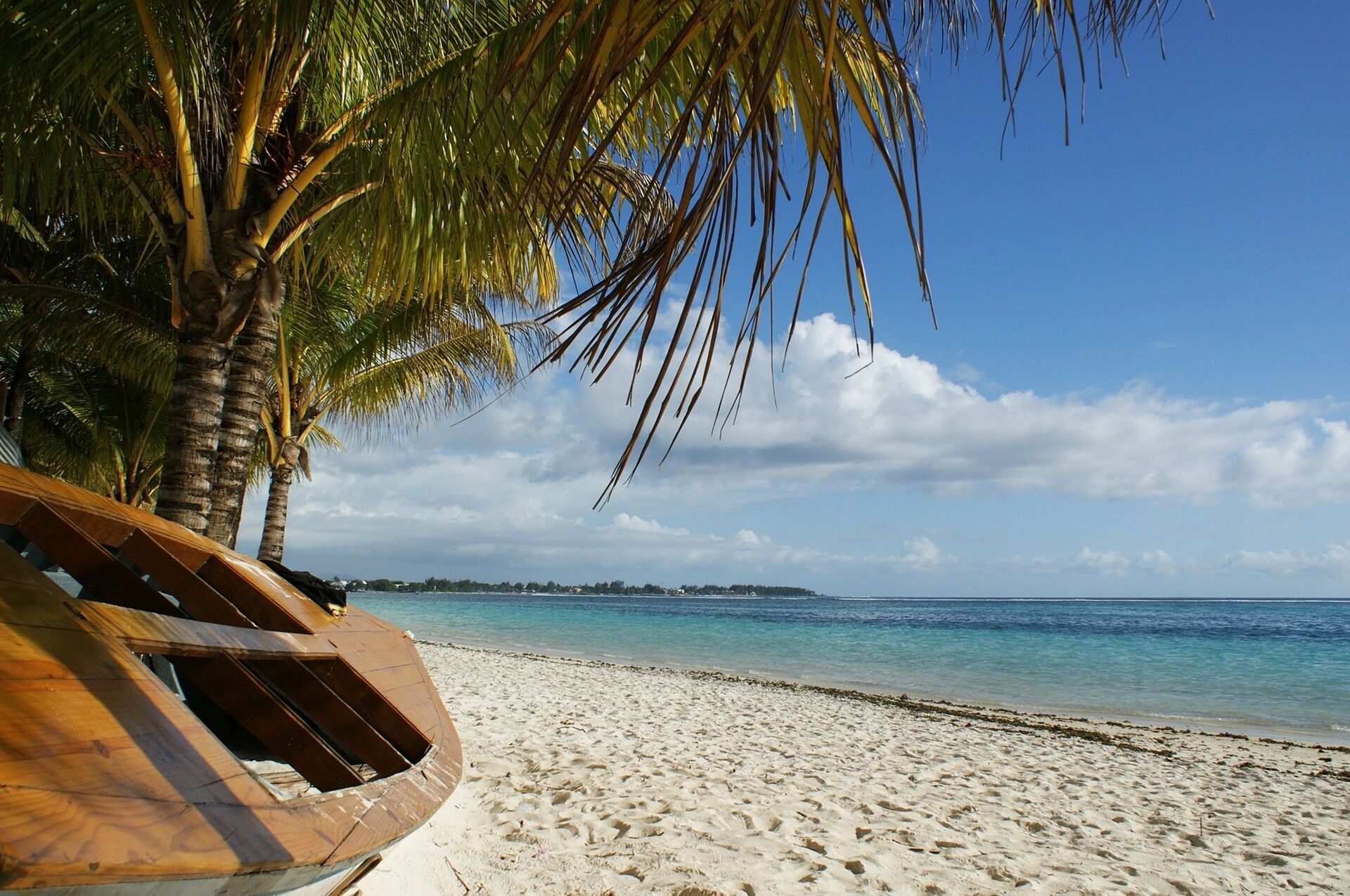 Пляж на Маврикії.