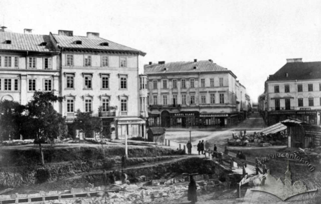 Роботи по засклепінню Полтви на нинішній площі А.Міцкевича. Фото 1880-х років