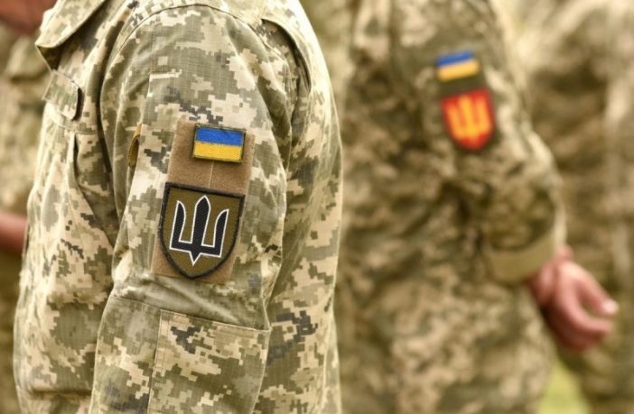 Підполковника з Львівщини судили за безпідставне виключення чоловіків з військового обліку