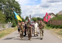 На Львівщині попрощалися з Героєм Романом Шмілкою