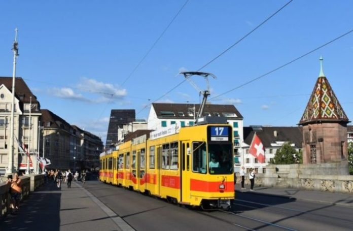 93124db7-1-702x459