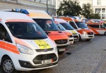 Німецькі волонтери передали українським воїнам та медикам ще 10 швидких
