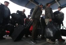 Половина чоловіків призовного віку готова повернутися в Україну: в Кабміні назвали умову