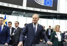 Туск пригрозив Орбану “наслідками” через залякування блокувати санкції проти Росії