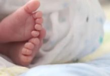 16-річна дівчина народила третю дитину у кареті “швидкої” на Дніпропетровщині