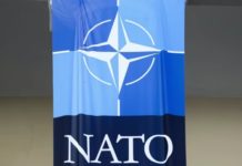 Після слів глави Петагону в Польщі не радять Україні чекати запрошення в НАТО “з неба”