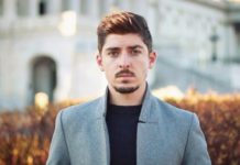 Департамент Ілона Маска звільнив журналіста зі Львова, який працював у службі «Голос Америки»