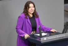 Німецька депутатка, яка пережила обстріл РФ у Львові, і далі проти зброї для України