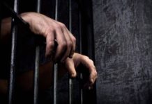 На Львівщині жінка обікрала незрячого ветерана