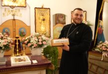 Ведуть TikTok та руйнують стереотипи про церкву: як молоде подружжя зі Львівщини розвиває парафію