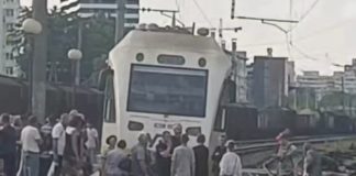 У Львові люди перекривали рух потягу