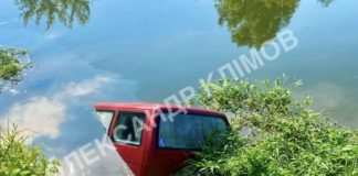 На Львівщині у річці знайшли Volkswagen із тілом водія